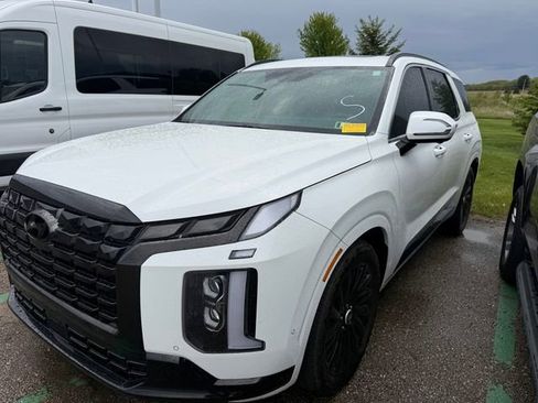 Used 2024 Hyundai Palisade Calligraphy AWD/4WD image 3