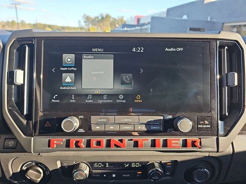 Used 2025 Nissan Frontier PRO-4X image 22