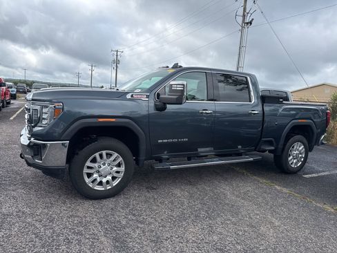 Used 2020 GMC Sierra 3500 SLT w/ SLT Premium Plus Package AWD/4WD image 4