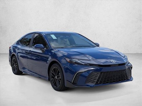 New 2026 Toyota Camry SE image 7