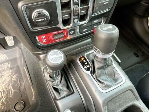 New 2023 Jeep Wrangler Unlimited Rubicon 4xe w/ Steel Bumper Group image 20