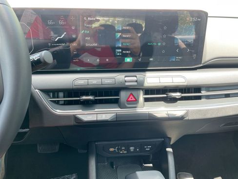 New 2025 Kia K4 EX image 45