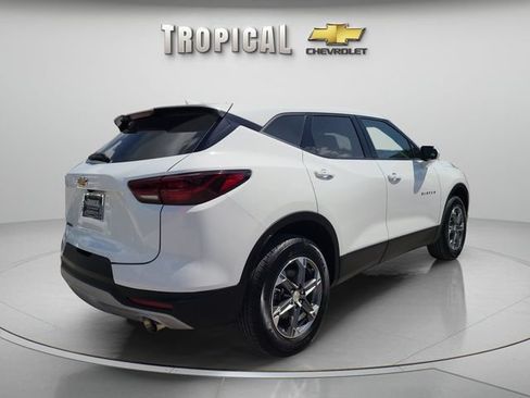 Used 2024 Chevrolet Blazer LT FWD image 5