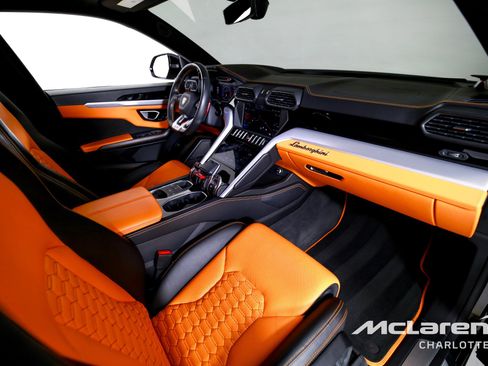Used 2019 Lamborghini Urus image 28