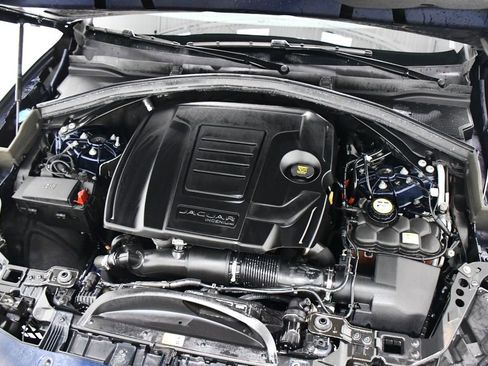 Used 2022 Jaguar F-PACE S image 6