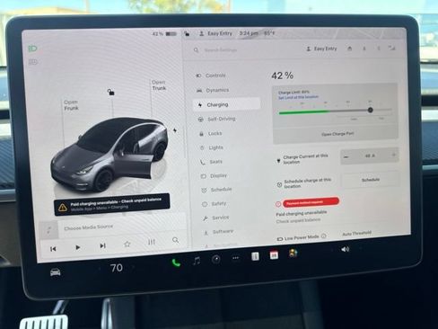 Used 2025 Tesla Model Y Performance AWD/4WD image 21