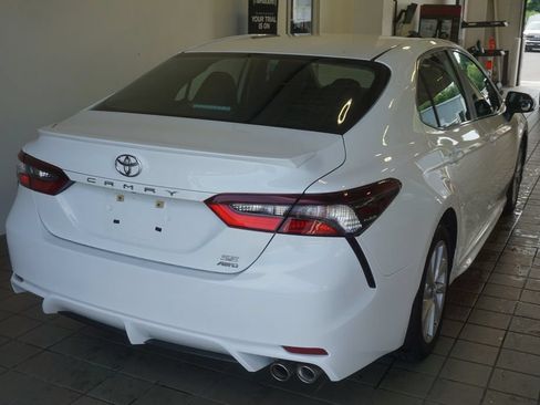Used 2024 Toyota Camry SE AWD/4WD image 13