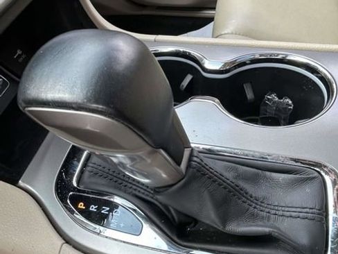 Used 2021 Jeep Grand Cherokee Limited image 20