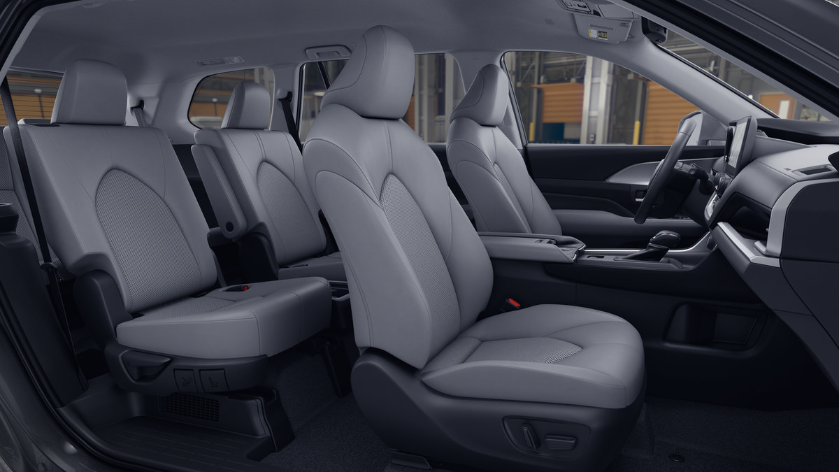 New 2026 Toyota Grand Highlander XLE FWD image 33
