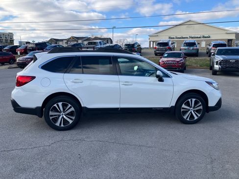 Used 2018 Subaru Outback 2.5i Limited image 8