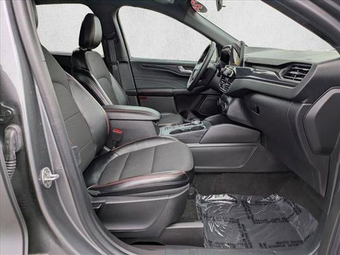 Used 2024 Ford Escape ST-Line w/ Cold Weather Package FWD image 26