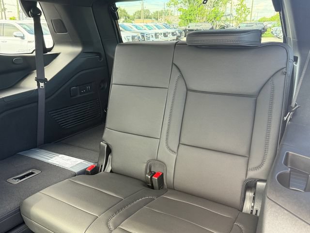 New 2026 GMC Yukon Denali w/ Denali Reserve Package AWD/4WD image 12