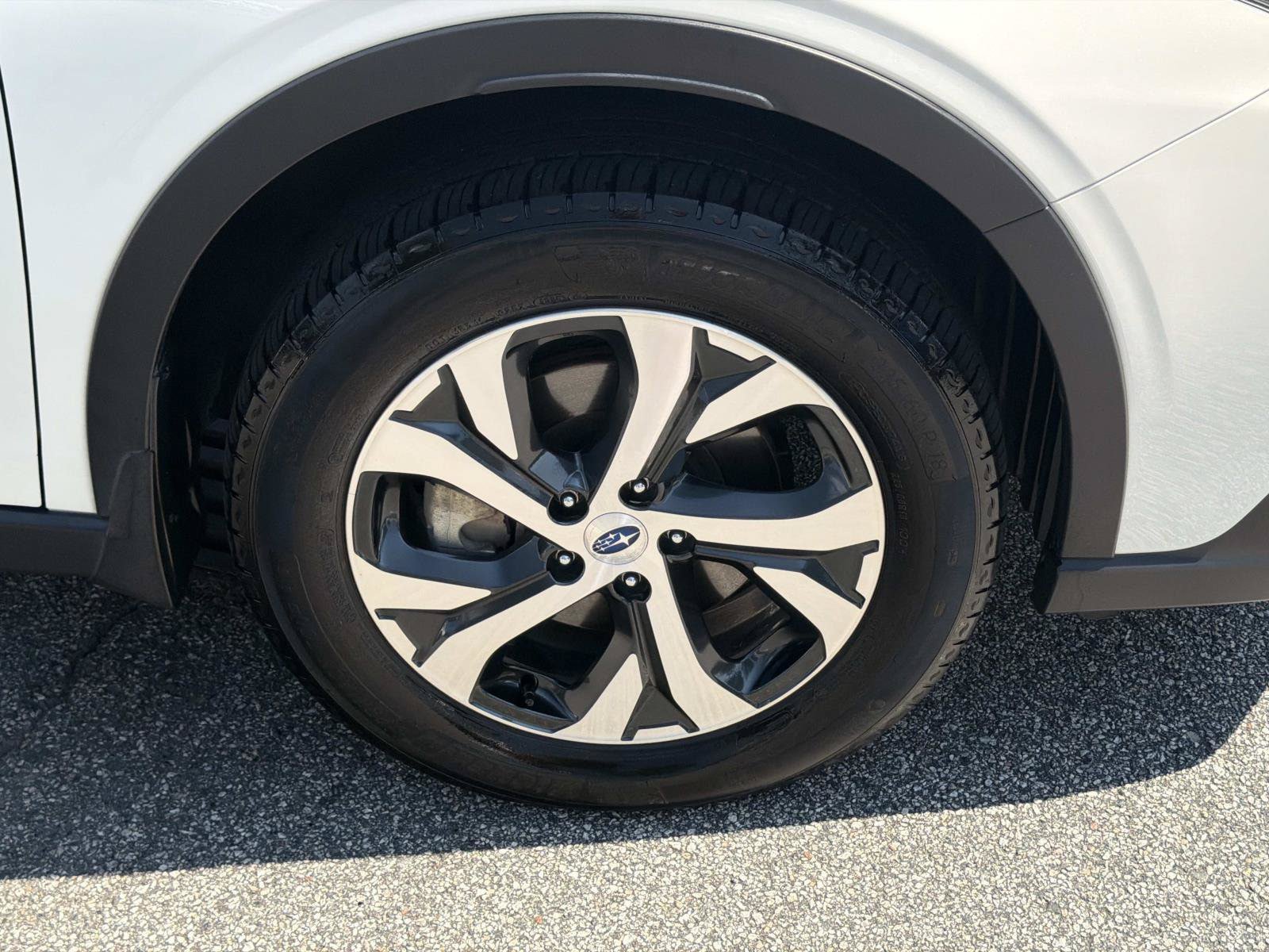Used 2022 Subaru Outback Touring AWD/4WD image 14