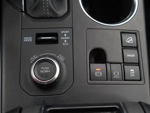 Used 2025 Toyota Highlander XSE AWD/4WD image 27