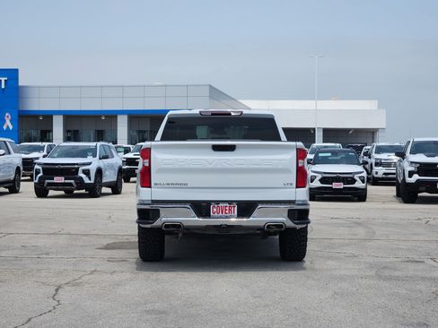 Used 2022 Chevrolet Silverado 1500 LTZ w/ Z71 Off-Road Package AWD/4WD image 6