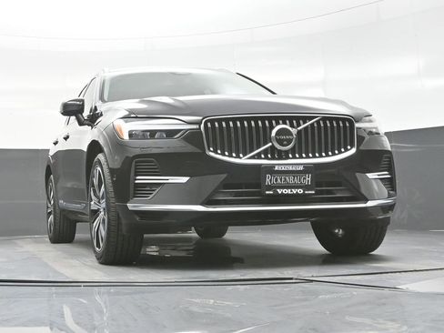 Used 2023 Volvo XC60 T8 Plus AWD/4WD image 23