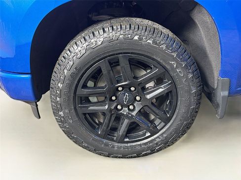 Used 2023 Chevrolet Silverado 1500 Custom w/ LPO, Dark Essentials Package AWD/4WD image 32