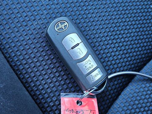 Used 2016 Scion iA image 32