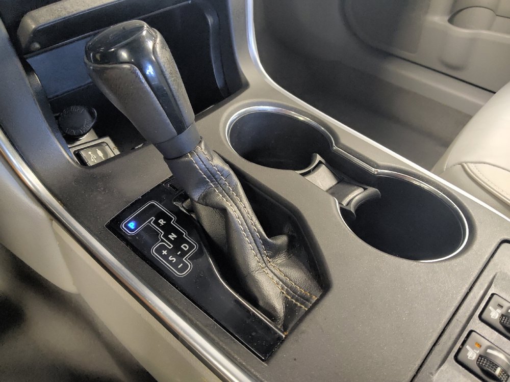 Used 2015 Toyota Camry XLE FWD image 26