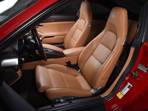 Used 2017 Porsche 911 Carrera 4S image 5