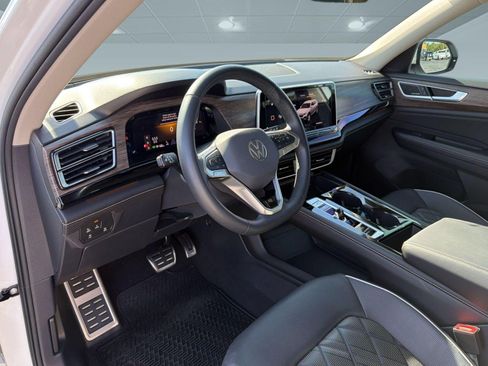 Used 2024 Volkswagen Atlas SEL Premium R-Line AWD/4WD image 7