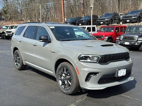 New 2026 Dodge Durango GT image 3