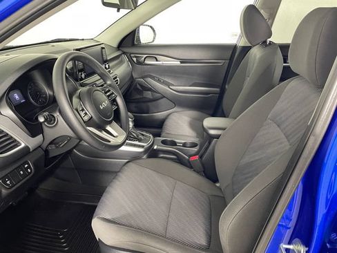 Certified 2022 Kia Seltos LX AWD/4WD image 2