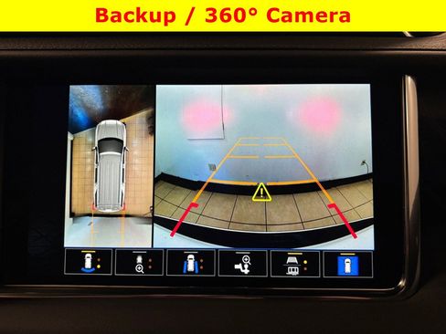 Used 2023 GMC Yukon Denali AWD/4WD image 20