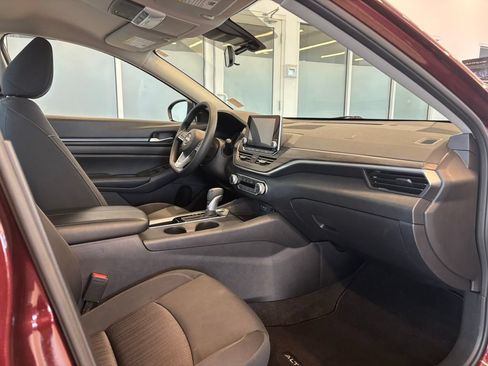 Certified 2025 Nissan Altima 2.5 SV FWD image 24