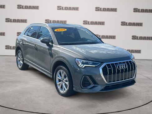 Used 2025 Audi Q3 2.0T Premium AWD/4WD image 7