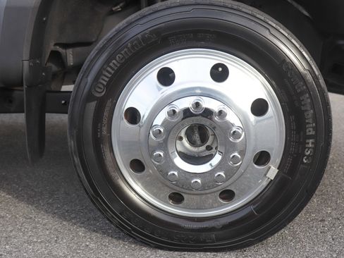 Used 2023 Ford F550 4x4 Regular Cab Super Duty image 23