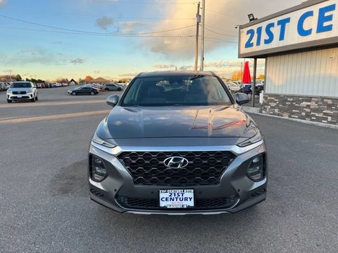 Used 2019 Hyundai Santa Fe SE FWD image 2