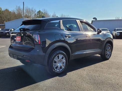 New 2026 Nissan Kicks S image 3