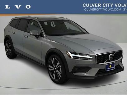 Certified 2026 Volvo V60 B5 Cross Country Plus w/ Climate Package