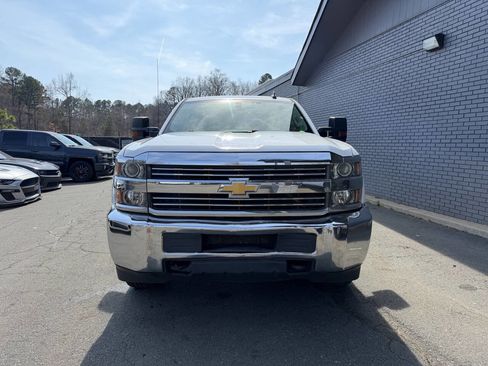 Used 2018 Chevrolet Silverado 3500 LT image 2