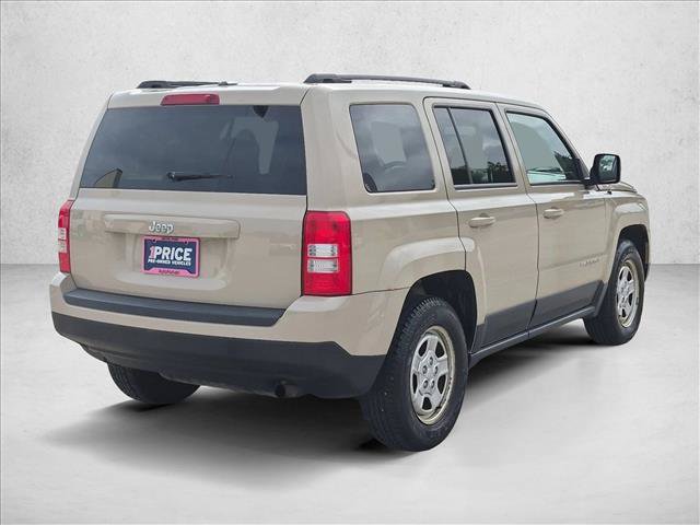 Used 2016 Jeep Patriot Sport w/ Power Value Group FWD image 5