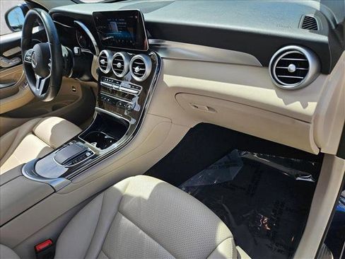 Used 2022 Mercedes-Benz GLC 300 image 19