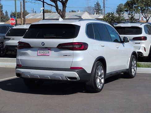 Used 2021 BMW X5 xDrive40i w/ Premium Package 2 image 5