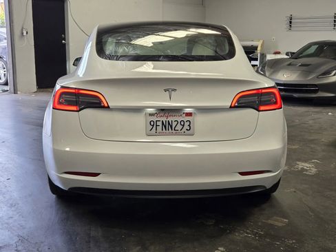 Used 2023 Tesla Model 3 Standard Range RWD image 3
