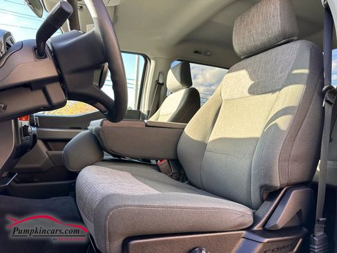 Used 2023 Ford F150 XLT w/ Trailer Tow Package image 6