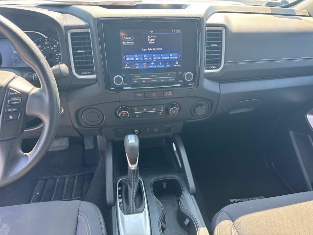 Used 2024 Nissan Frontier SV w/ Technology Package RWD image 19