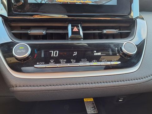 Used 2024 Toyota Corolla SE image 13