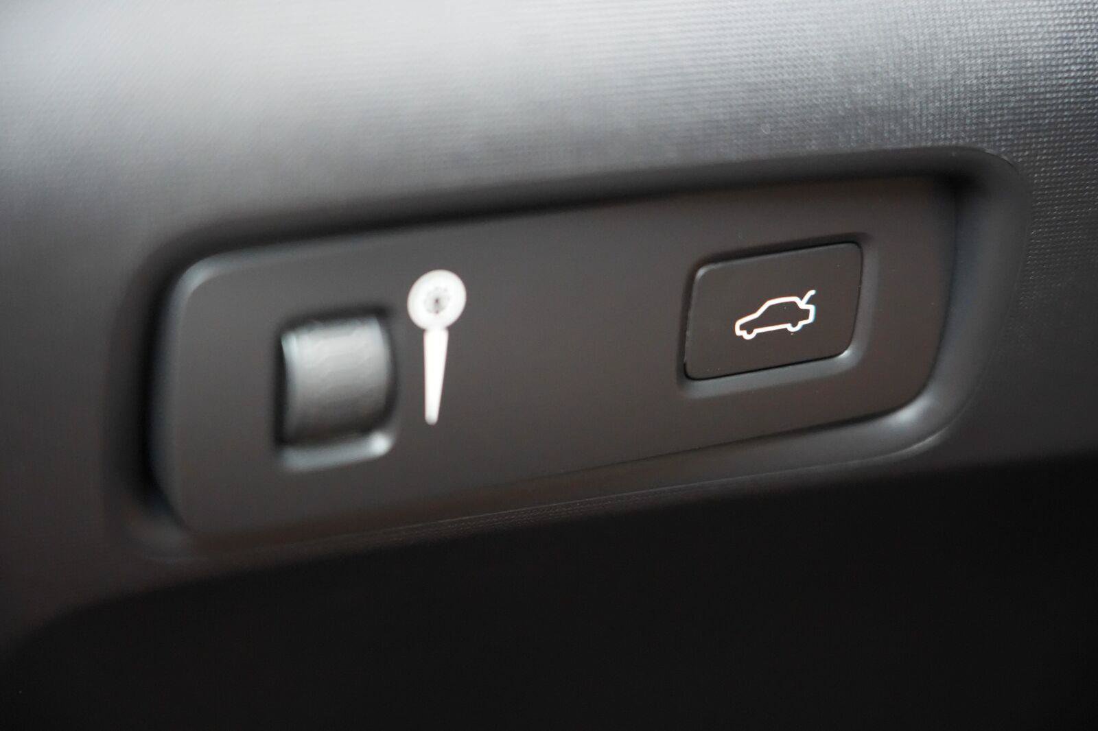 Used 2022 Polestar Polestar 2 w/ Plus Package AWD/4WD image 19
