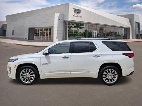 Used 2023 Chevrolet Traverse High Country AWD/4WD image 2