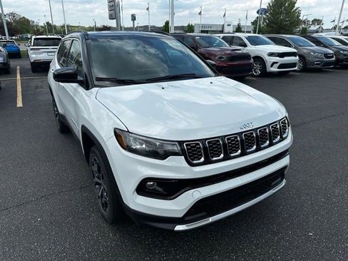 New 2025 Jeep Compass Limited image 3
