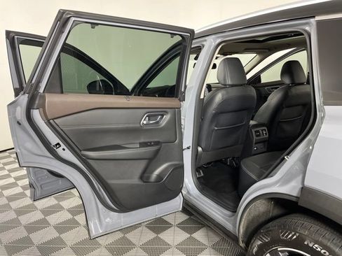Used 2021 Nissan Rogue SL w/ Premium Package FWD image 41