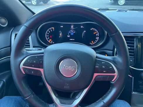 Used 2019 Jeep Grand Cherokee Limited w/ Luxury Group II AWD/4WD image 31