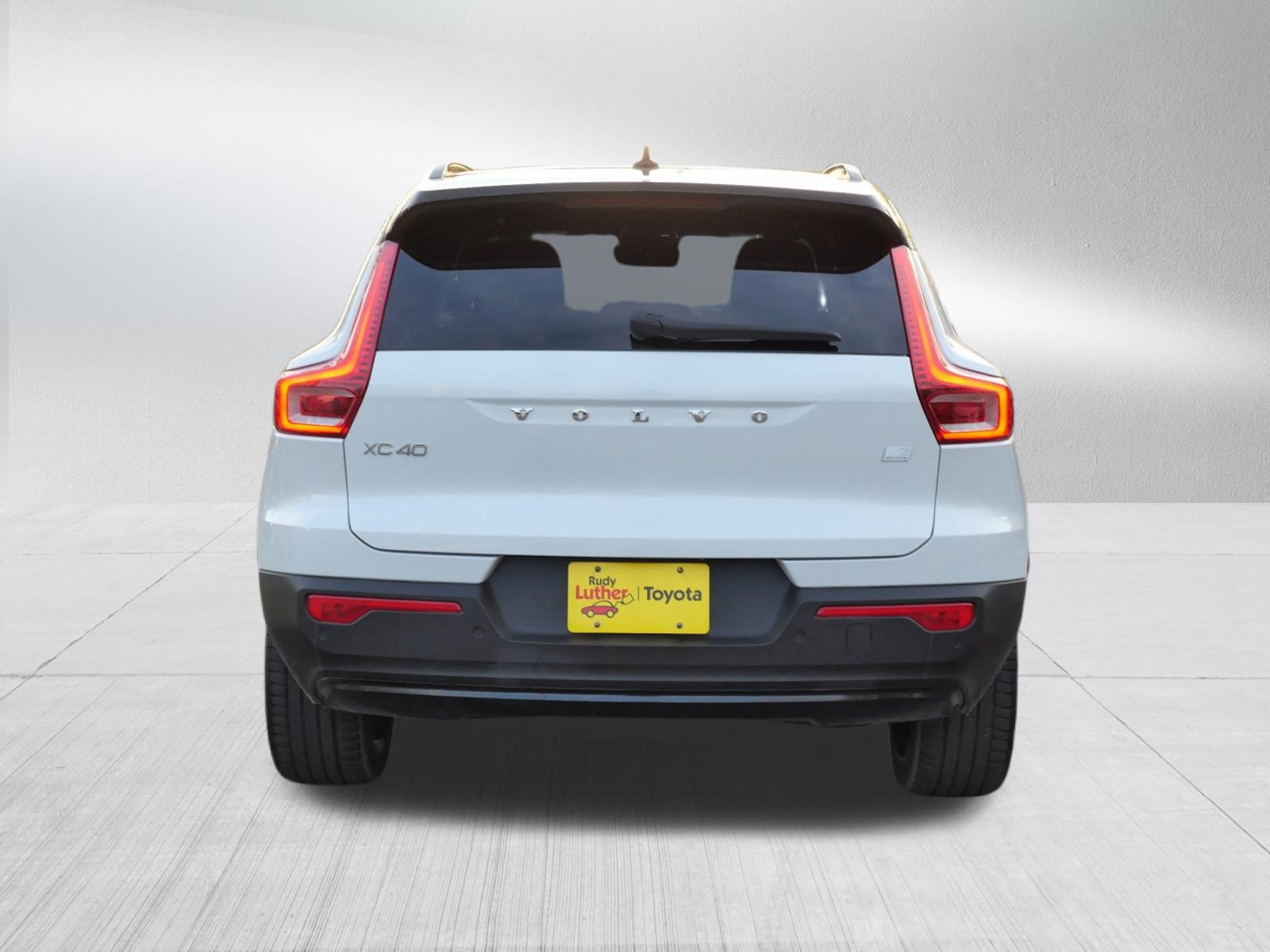 Used 2021 Volvo XC40 P8 Recharge AWD/4WD image 6