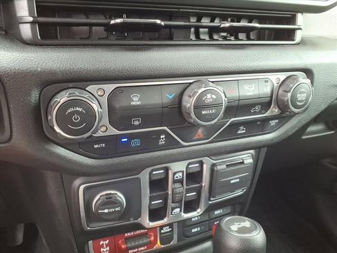 Certified 2025 Jeep Wrangler Unlimited Sport S 4xe AWD/4WD image 16