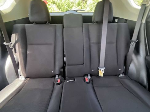 Used 2017 Toyota RAV4 LE AWD/4WD image 34